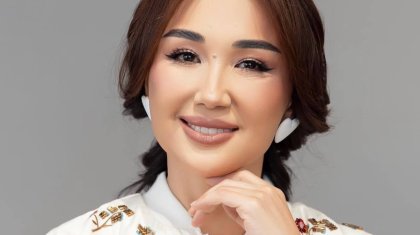 «Өсек айтады екенсіз»: Ләйлә Сұлтанқызының той туралы жазбасы жұртты шулатты