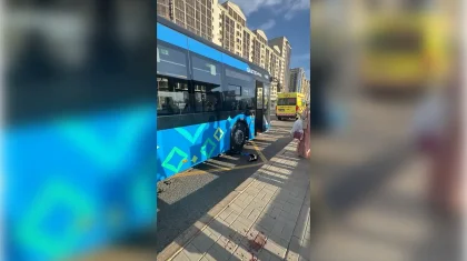 Астанада автобус самокат мінген жасөспірімді қағып кетті