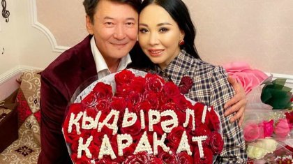 «Тағы жетінші ұл туып беремін»: Қарақат Әбілдина күтпеген жазба жариялады