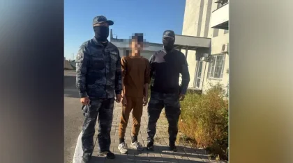 Астанада автотұрақта бұрынғы күйеуі әйелін пышақтап өлтірді