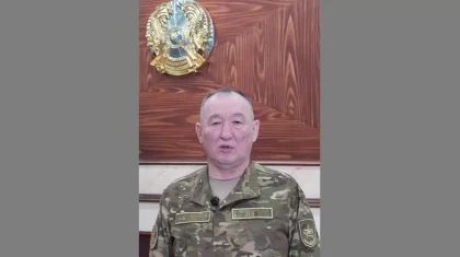 «Жауапкершіліктен жалтармаймыз»: Қорғаныс министрі ел алдына шығып, үндеу жасады (ВИДЕО)