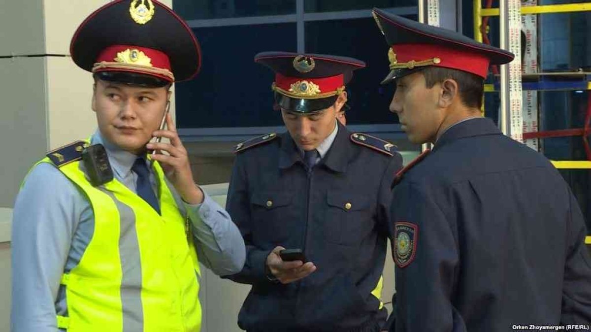 Астана полициясы (Көрнекі сурет)