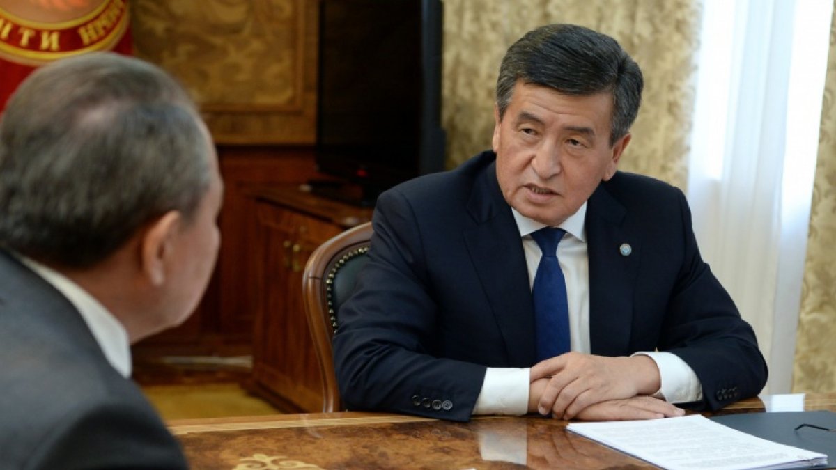 Латын әліпбиіне көшудің қажеті жоқ - Қырғызстан президенті