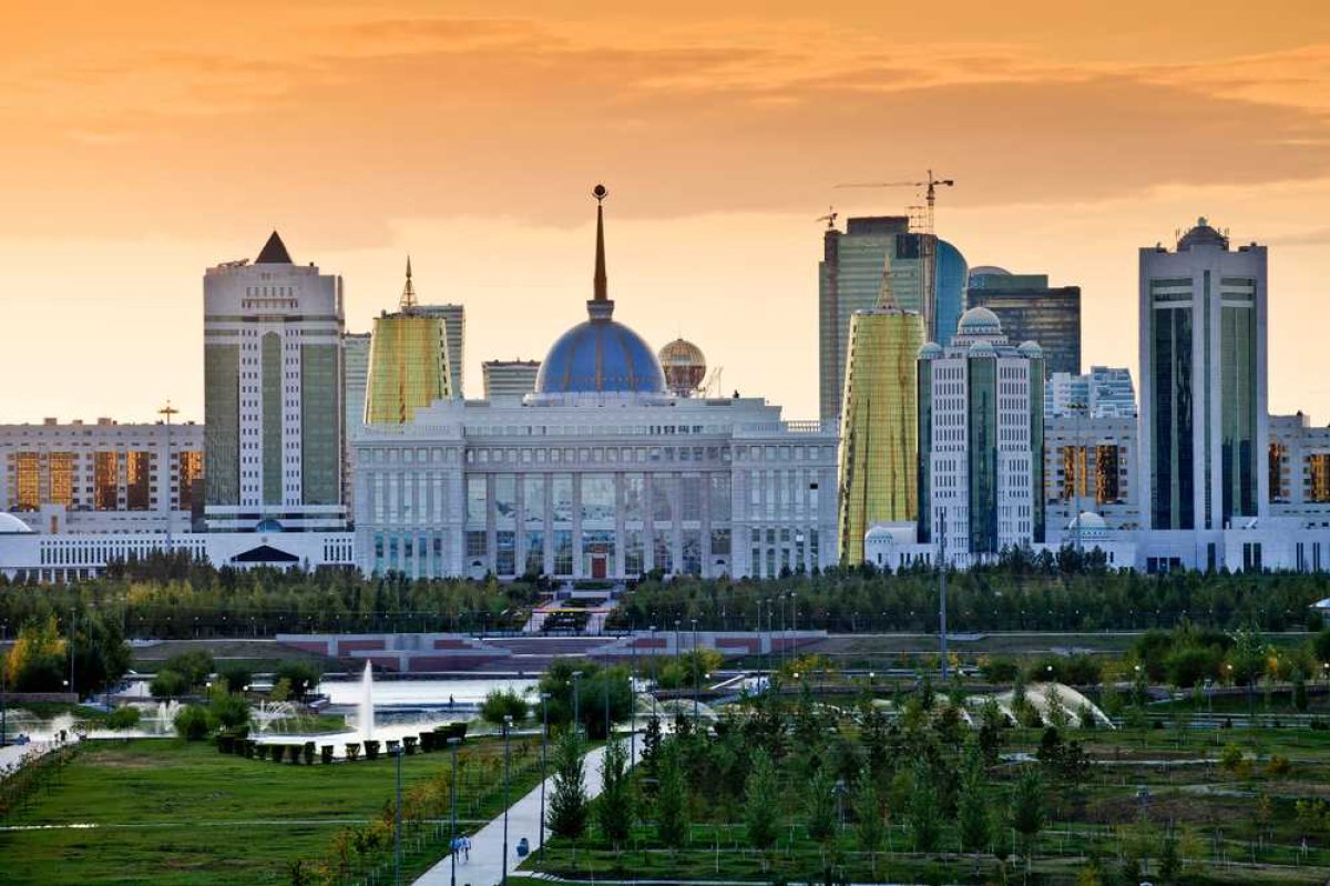 Город Астана Казахстан. Астана, Astana. Нурсултан Астана Центральная площадь города.