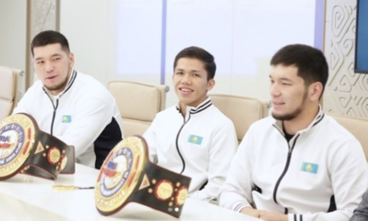 Бокстан әлем чемпиондарына Астанадан үш бөлмелі пәтер берілді