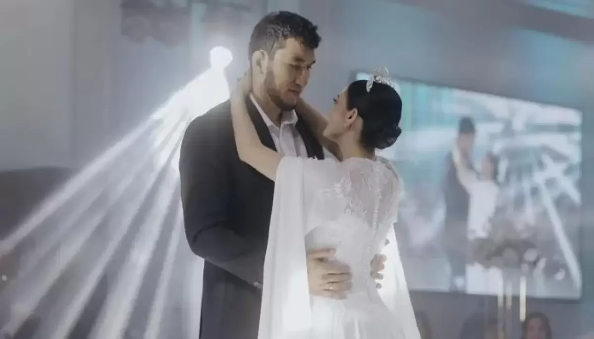 Фото: Instagram/firuuuzka